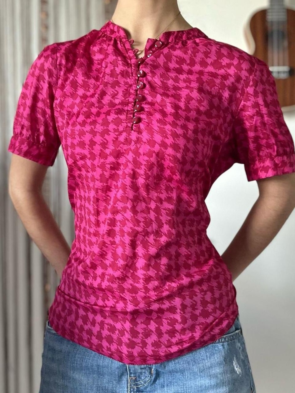 banana republic pink houndstooth blouse